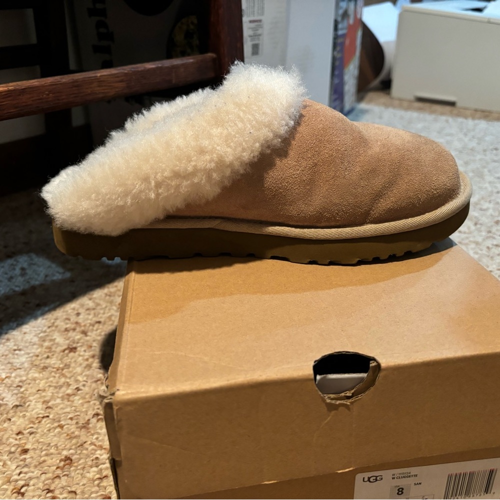 UGG women’s cluggette size 8 - Picture 6 of 8